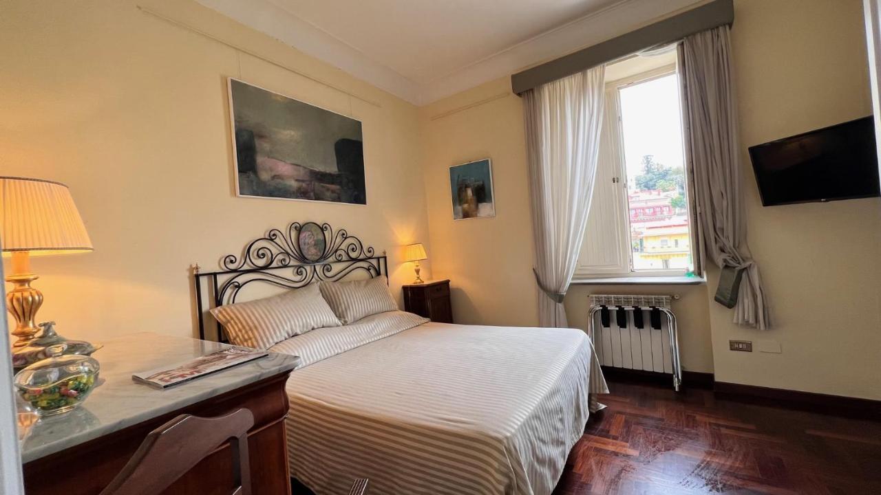 Calabritto Suite Νάπολη Εξωτερικό φωτογραφία